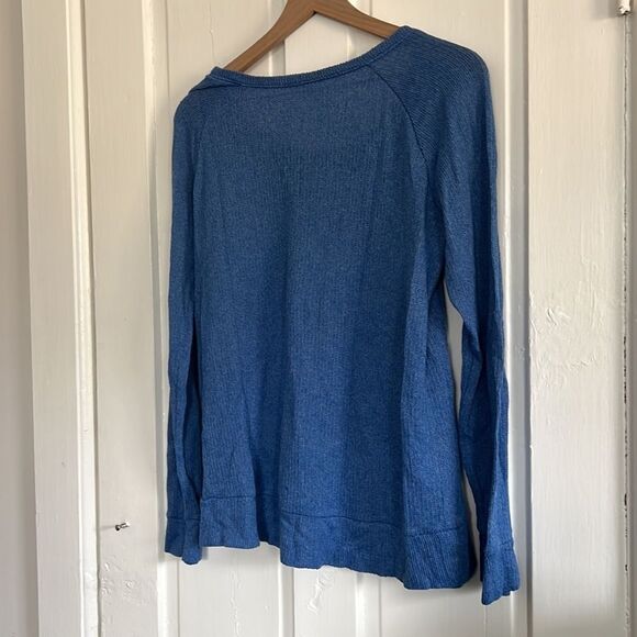Blue Old Navy Size M Knit Sweater - Picture 3 of 3